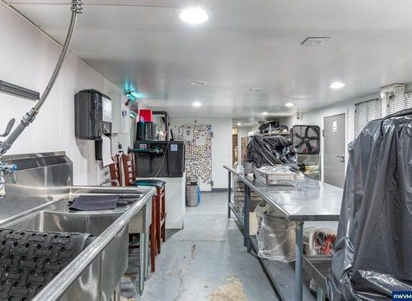 Turnkey Restaurant & Bar · 206 E Main St photo