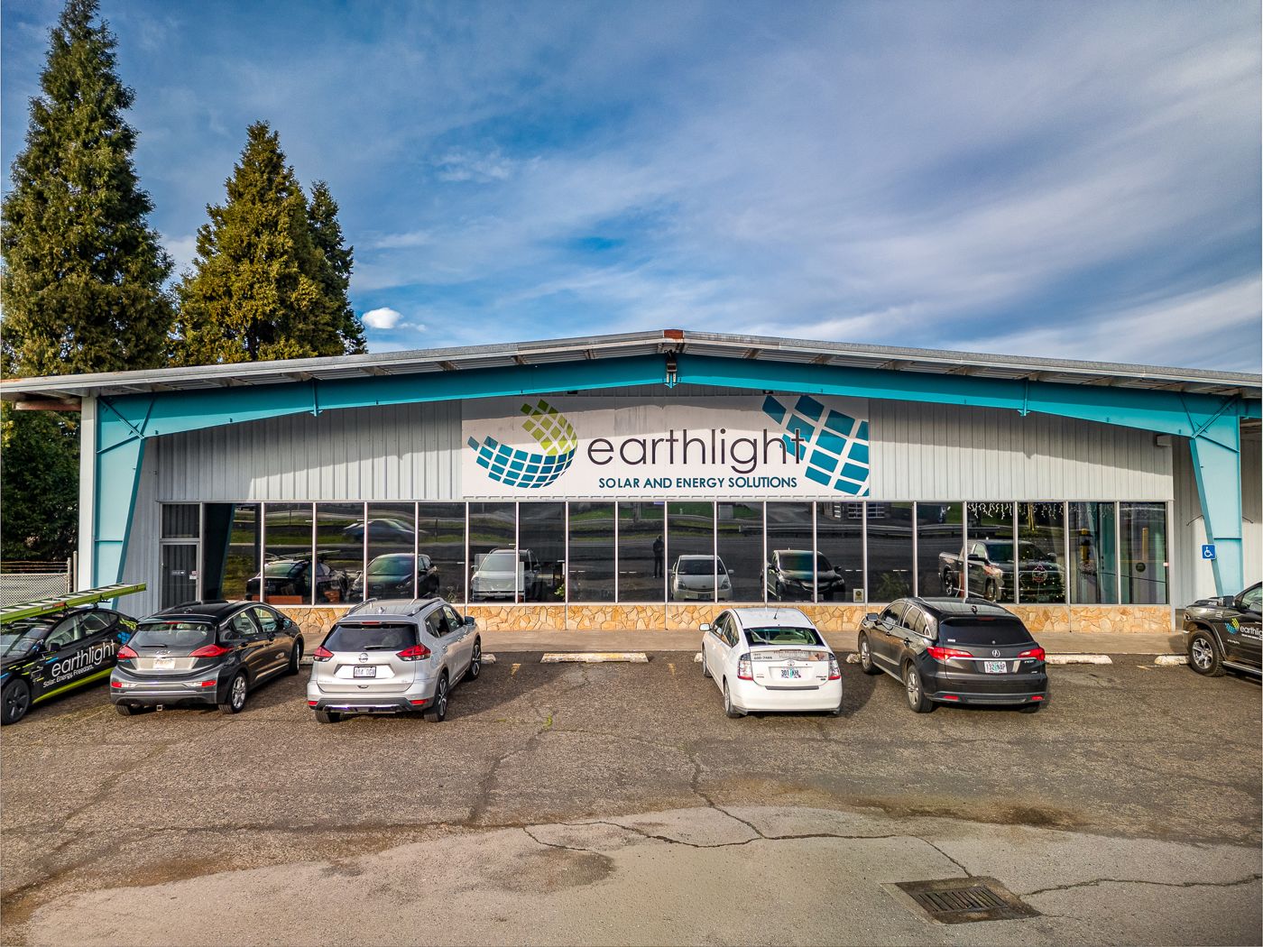 2.82 Industrial Acres + 18,400 SF Building